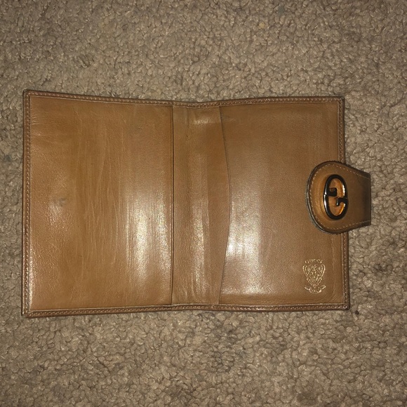 Authentic Leather Gucci Wallet - Picture 2 of 2